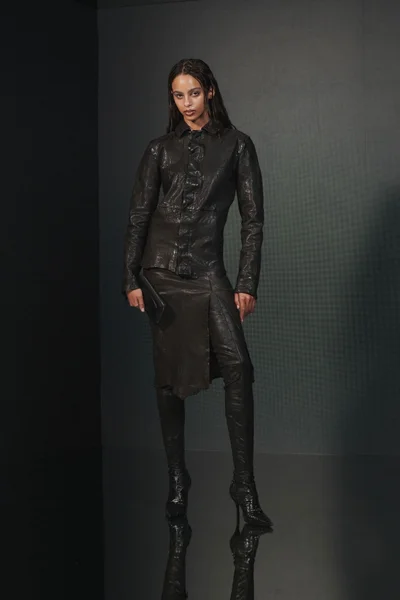 Look 50